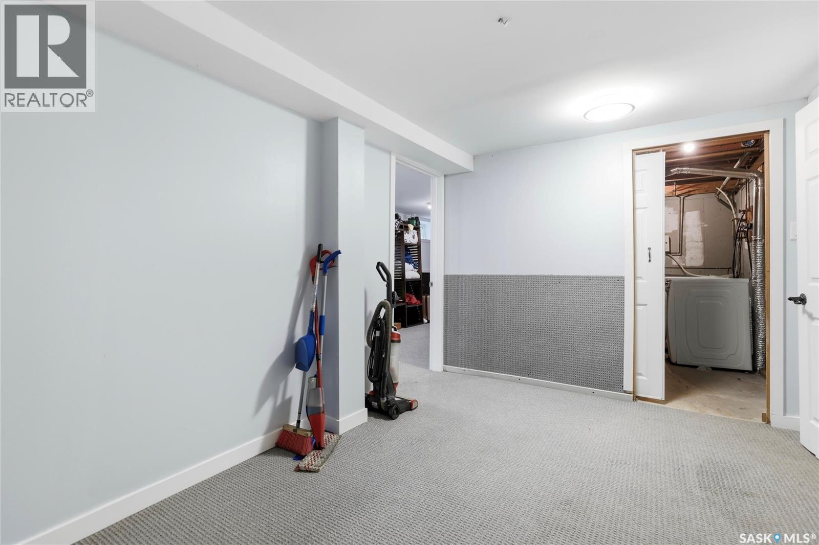 1960 Cowan Crescent, Regina, SK - Indoor Photo Showing Other Room