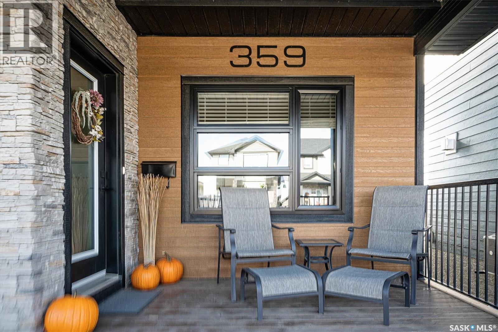 359 Marlatte Street, Saskatoon, SK - Outdoor With Deck Patio Veranda With Exterior