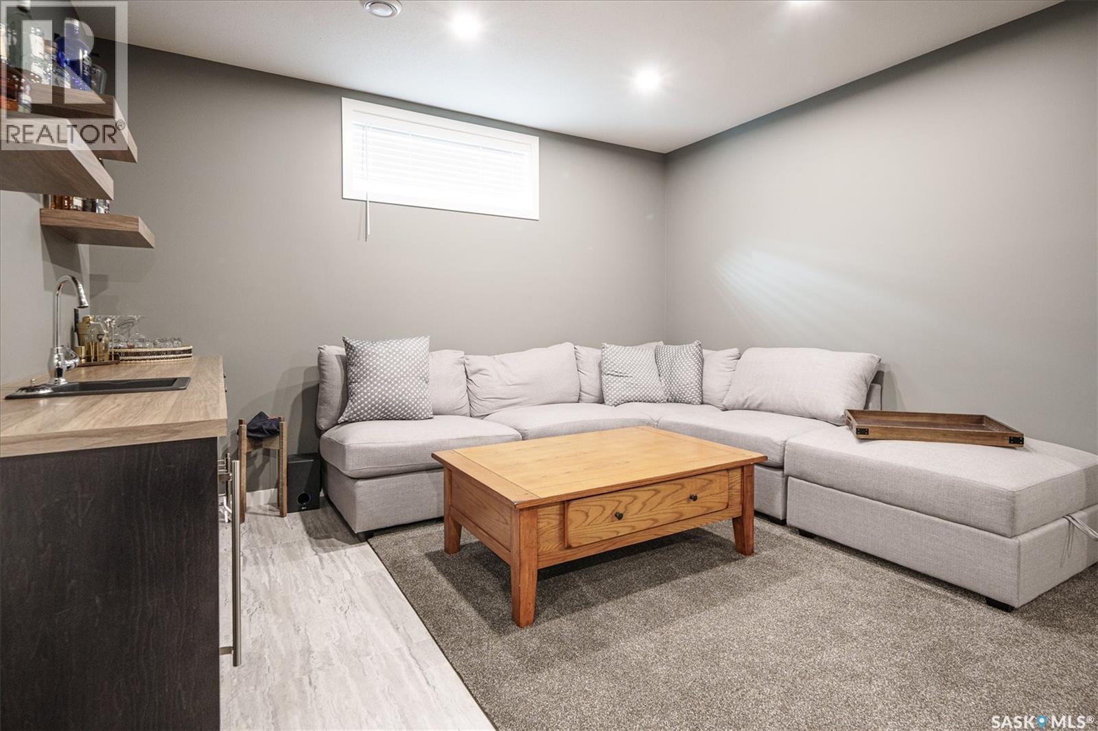 359 Marlatte Street, Saskatoon, SK - Indoor Photo Showing Basement