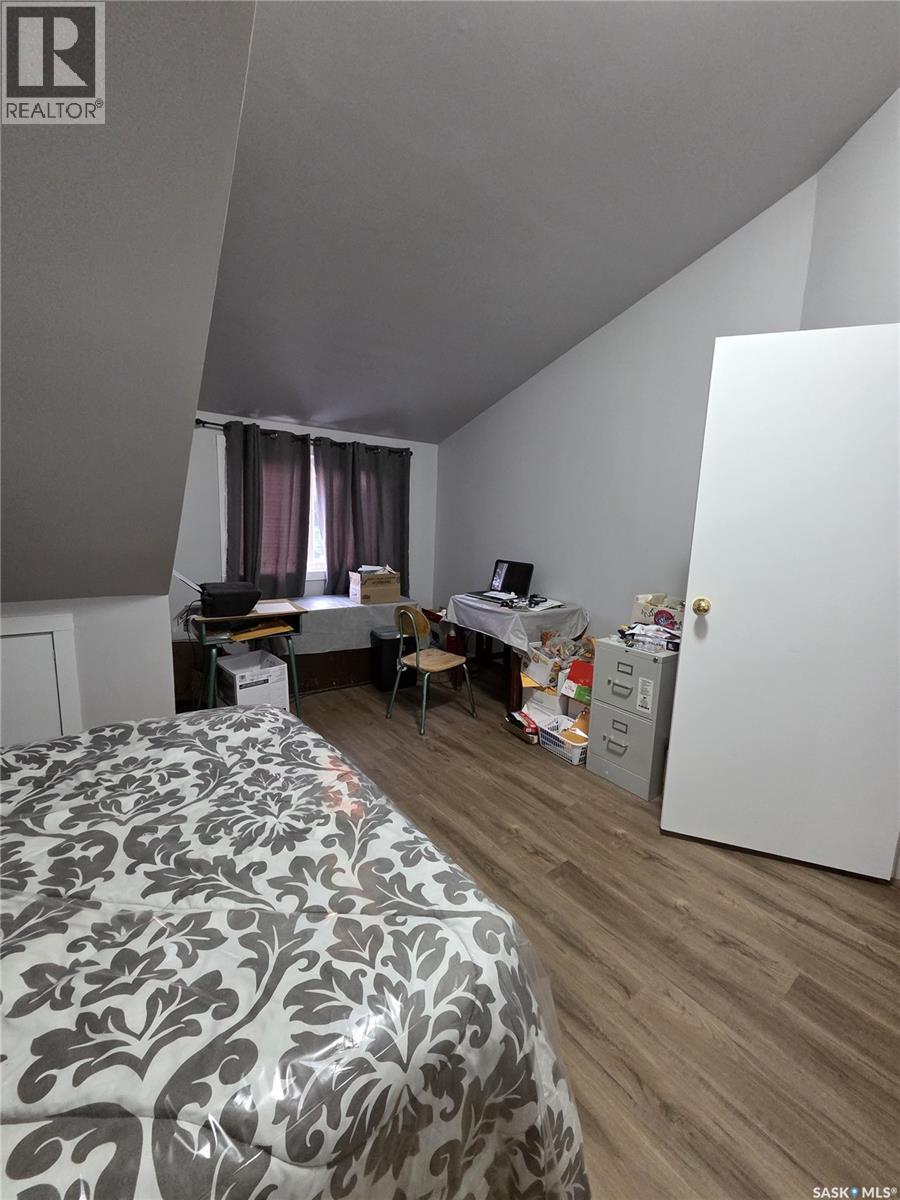 258 Second Street Ne, Wadena, SK - Indoor Photo Showing Bedroom