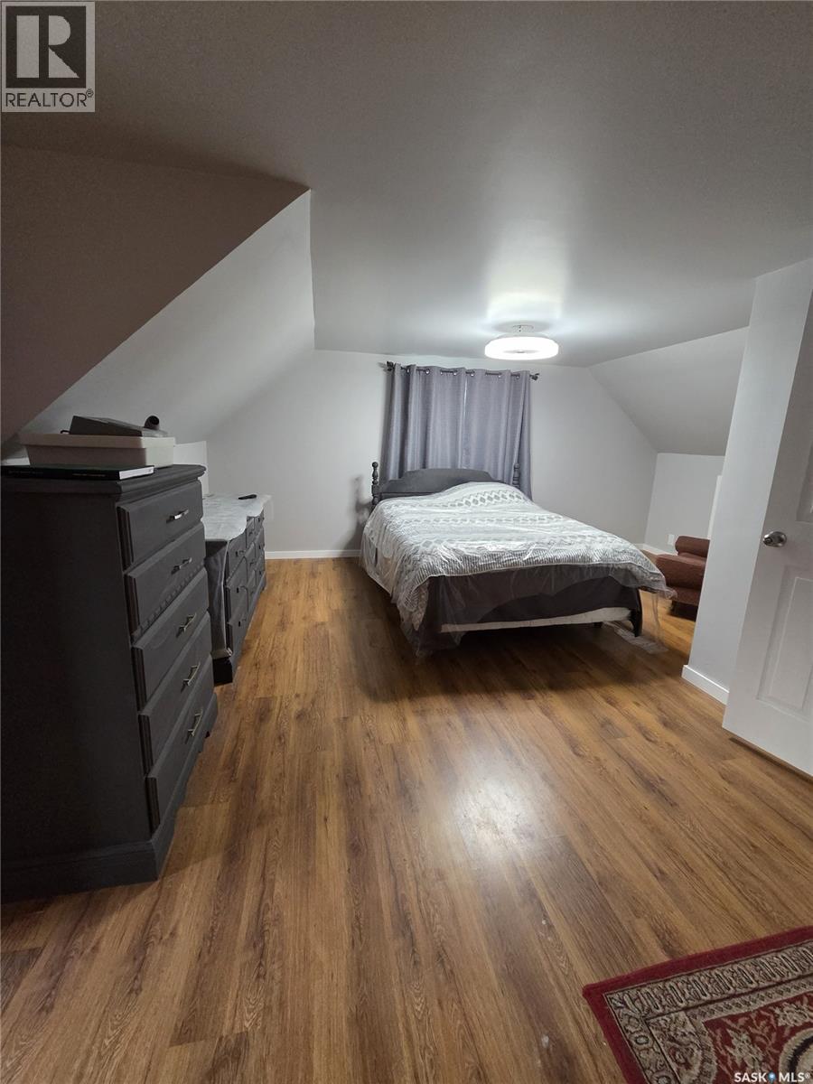 258 Second Street Ne, Wadena, SK - Indoor Photo Showing Bedroom