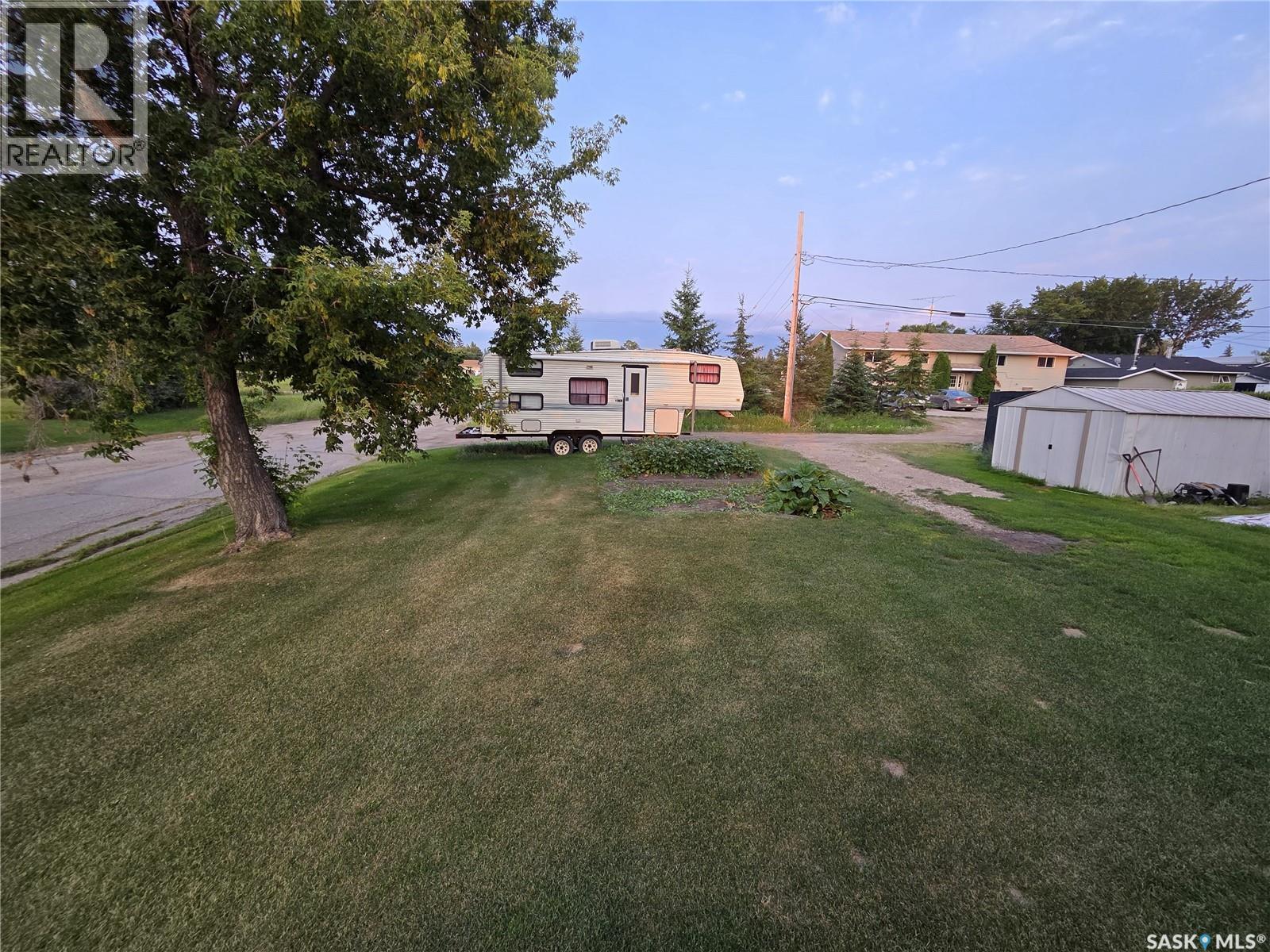 258 Second Street Ne, Wadena, SK - Outdoor