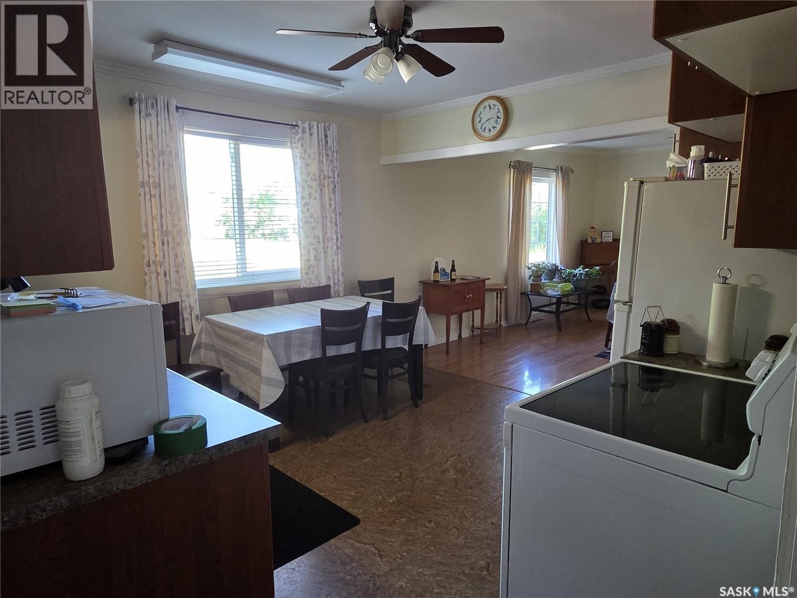 258 Second Street Ne, Wadena, SK - Indoor