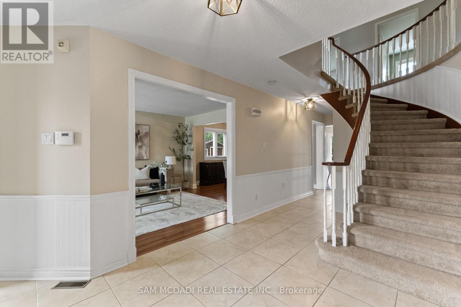 470 Aberfoyle Court, Mississauga, ON - Indoor Photo Showing Other Room