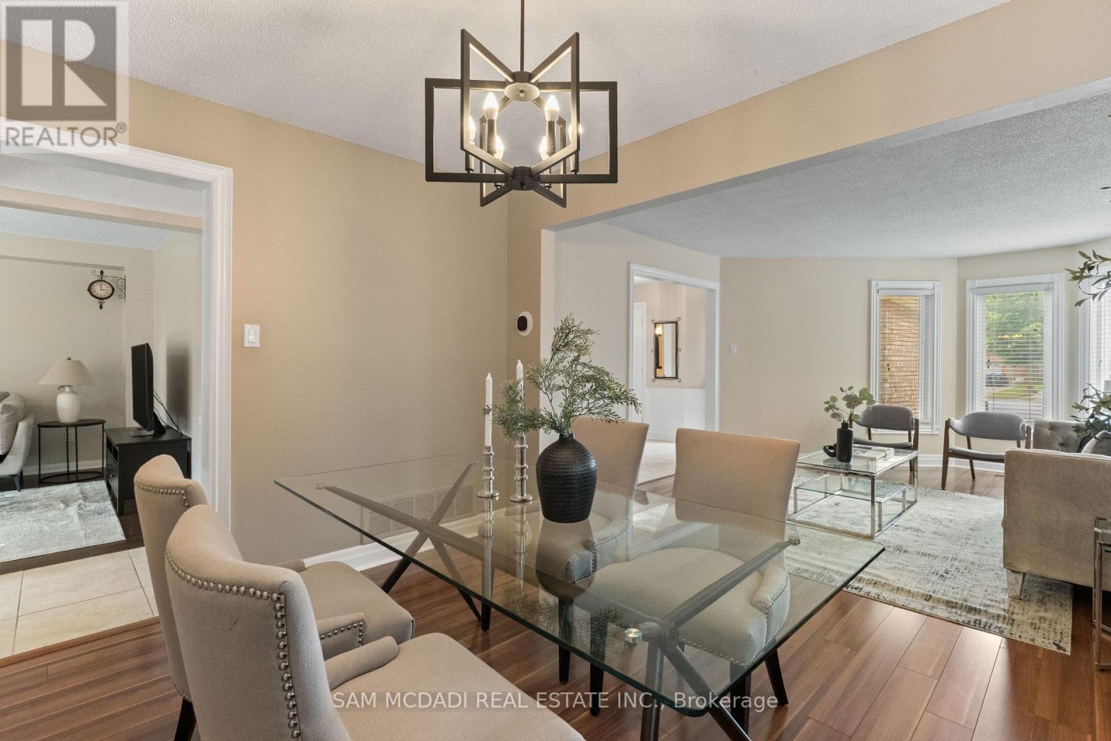 470 Aberfoyle Court, Mississauga, ON - Indoor