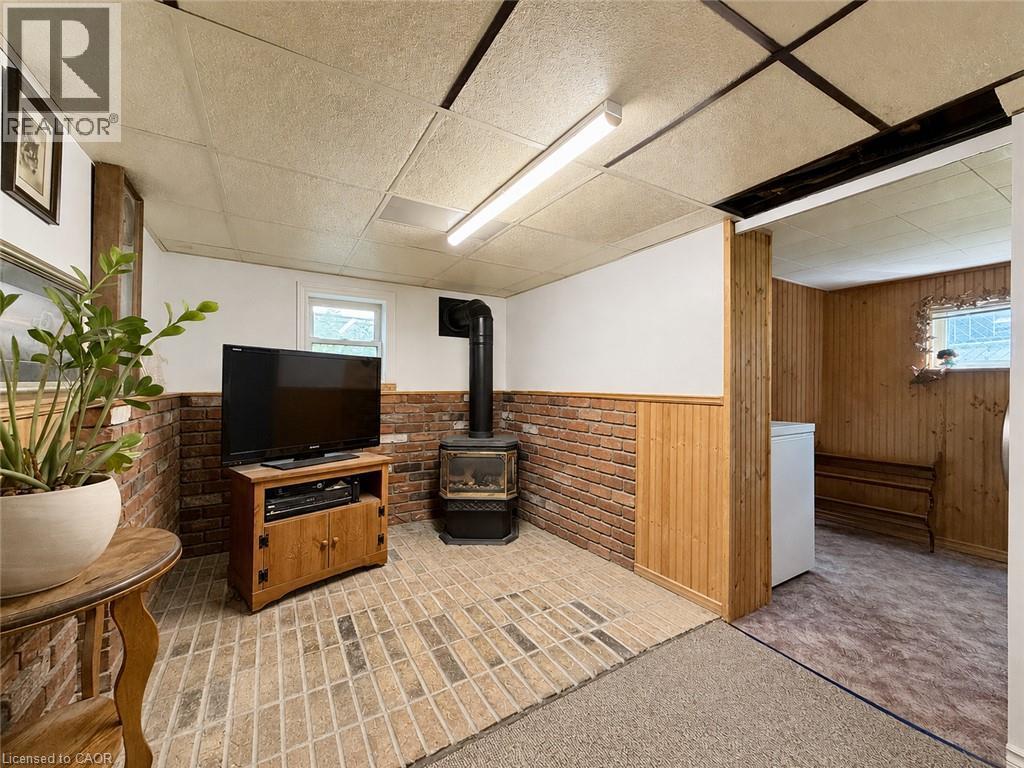 55 Holmes Avenue, Hamilton, ON - Indoor