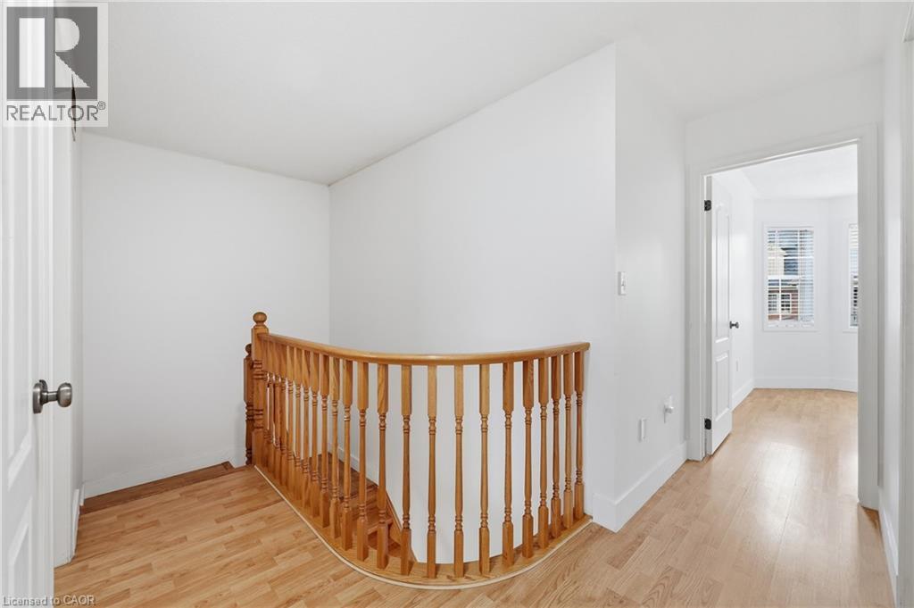 3115 Edgar Avenue, Burlington, ON - Indoor Photo Showing Other Room