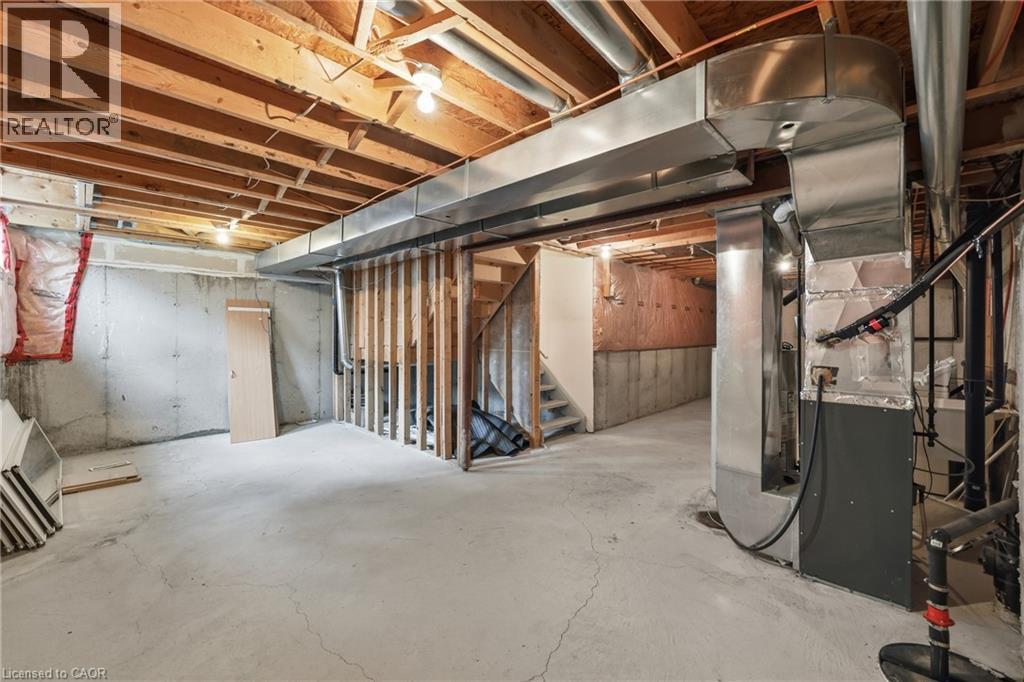 3115 Edgar Avenue, Burlington, ON - Indoor Photo Showing Basement