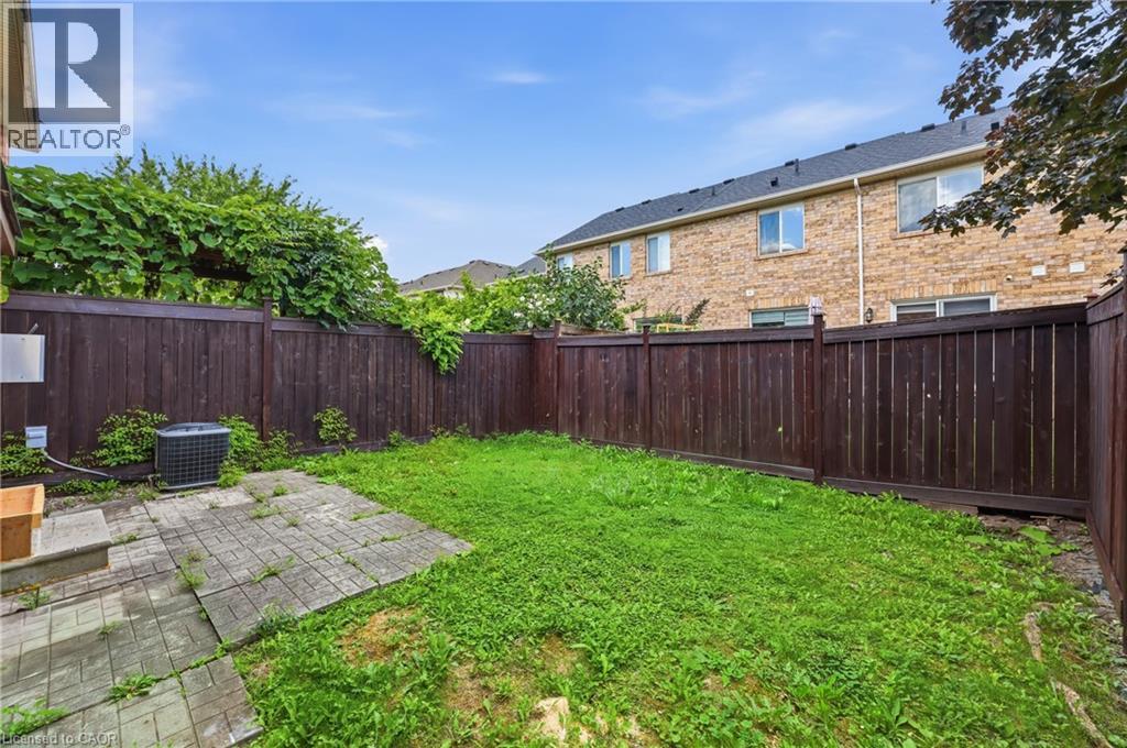 3115 Edgar Avenue, Burlington, ON - Outdoor