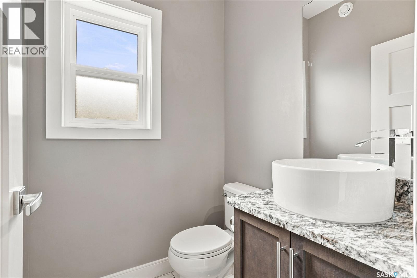 343 Rajput Way, Saskatoon, SK - Indoor Photo Showing Bathroom