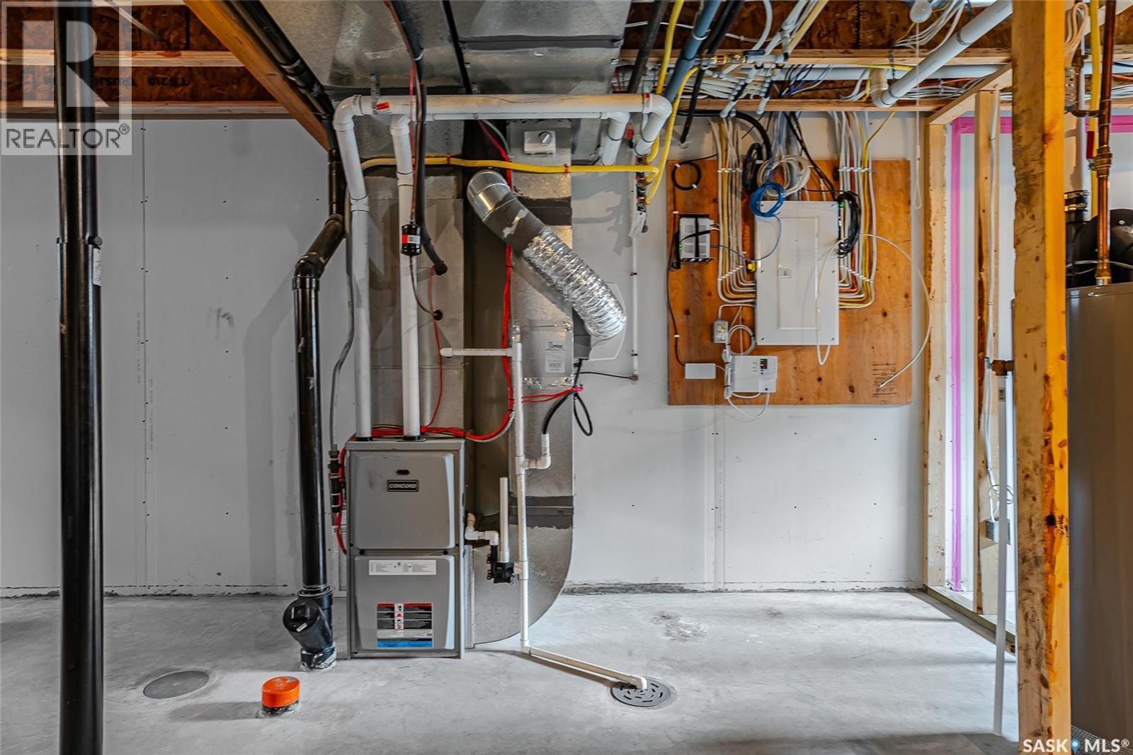 343 Rajput Way, Saskatoon, SK - Indoor Photo Showing Basement