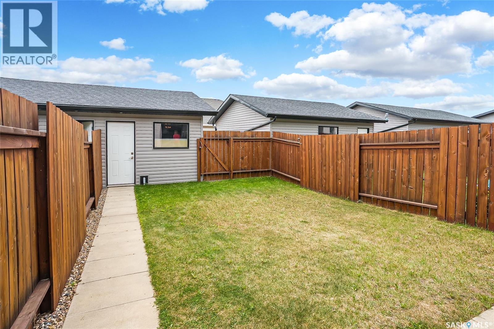 343 Rajput Way, Saskatoon, SK - Outdoor