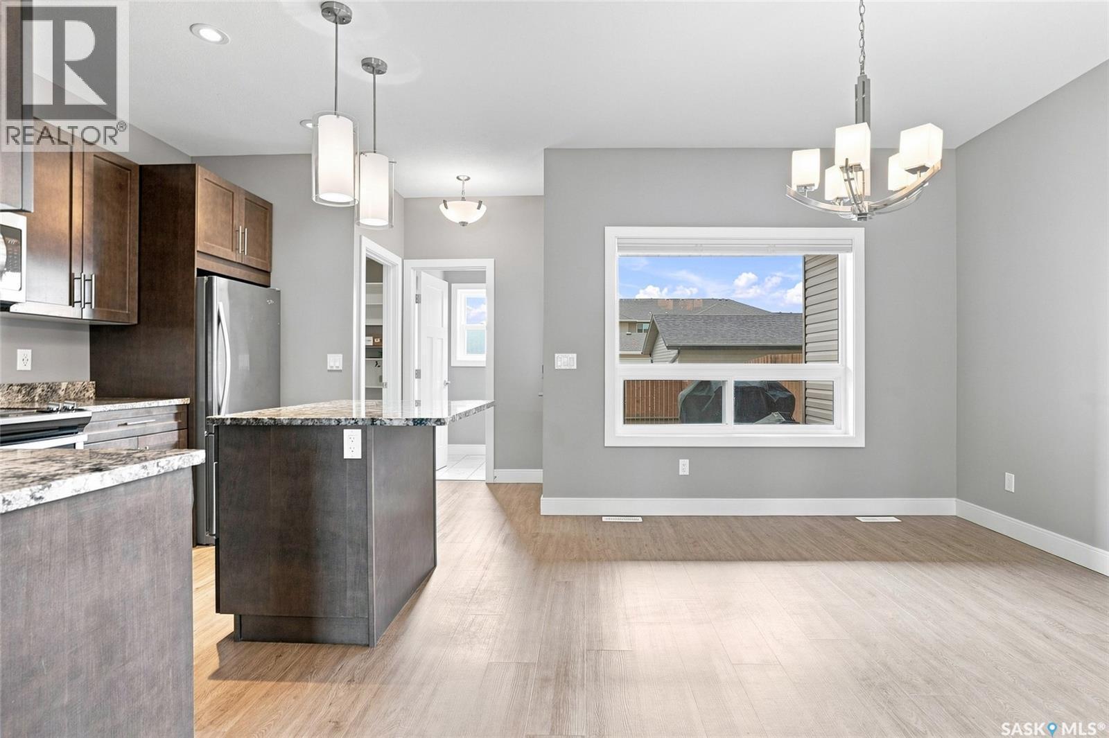 343 Rajput Way, Saskatoon, SK - Indoor Photo Showing Kitchen
