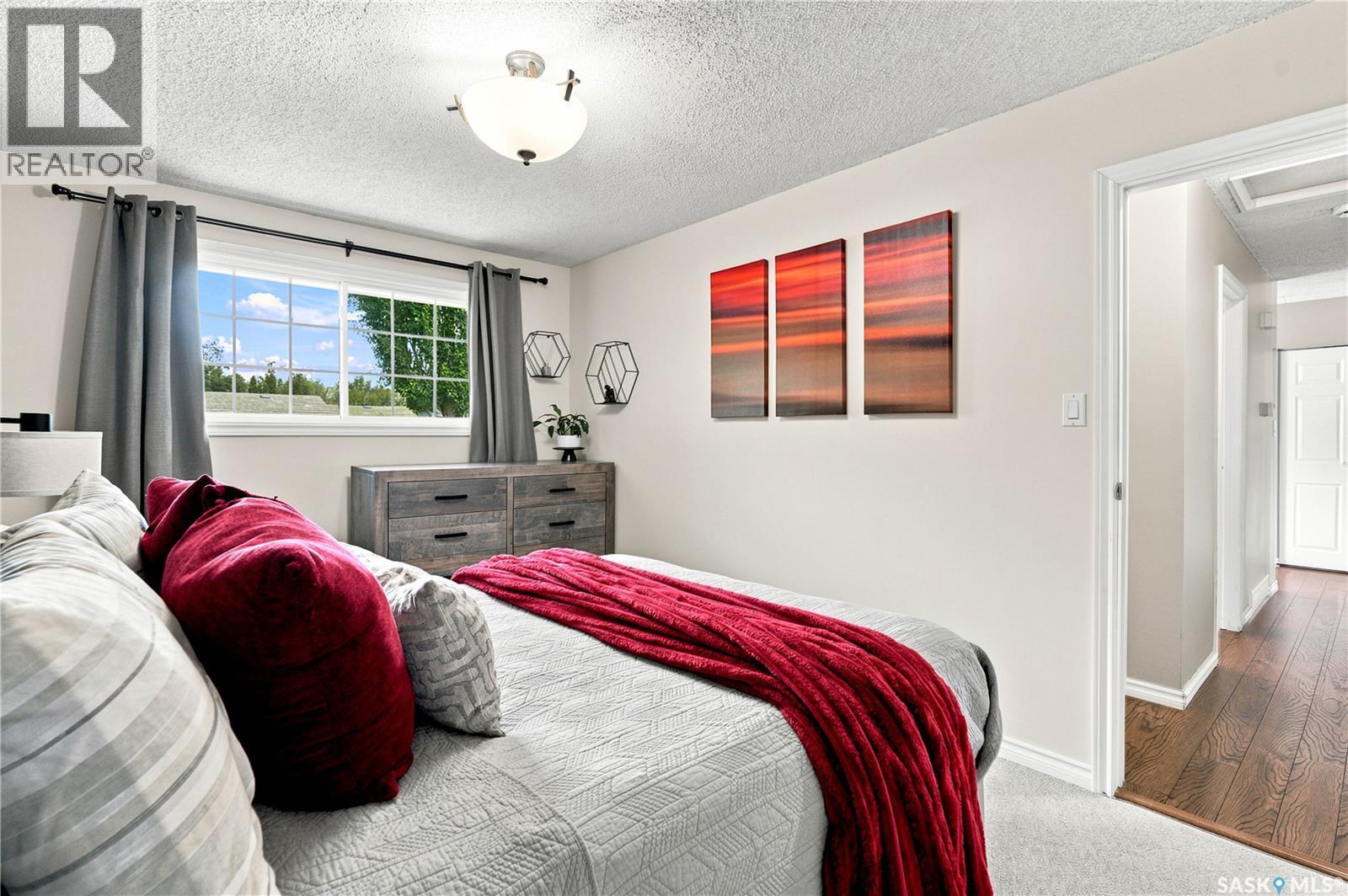 506 Fisher Crescent, Saskatoon, SK - Indoor Photo Showing Bedroom