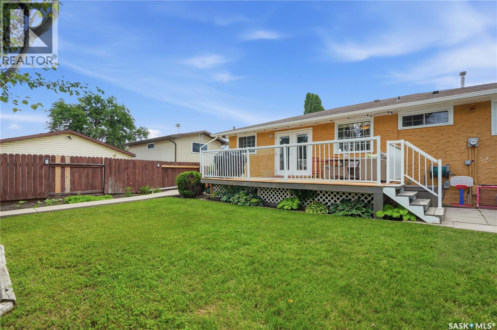 506 Fisher Crescent, Saskatoon, SK - Outdoor With Deck Patio Veranda