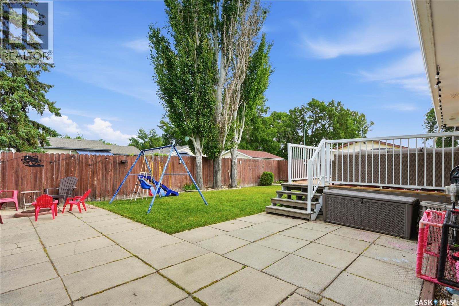506 Fisher Crescent, Saskatoon, SK - Outdoor