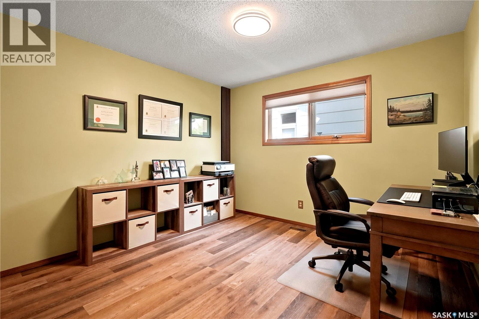 2734 Poplar Place E, Regina, SK - Indoor Photo Showing Office