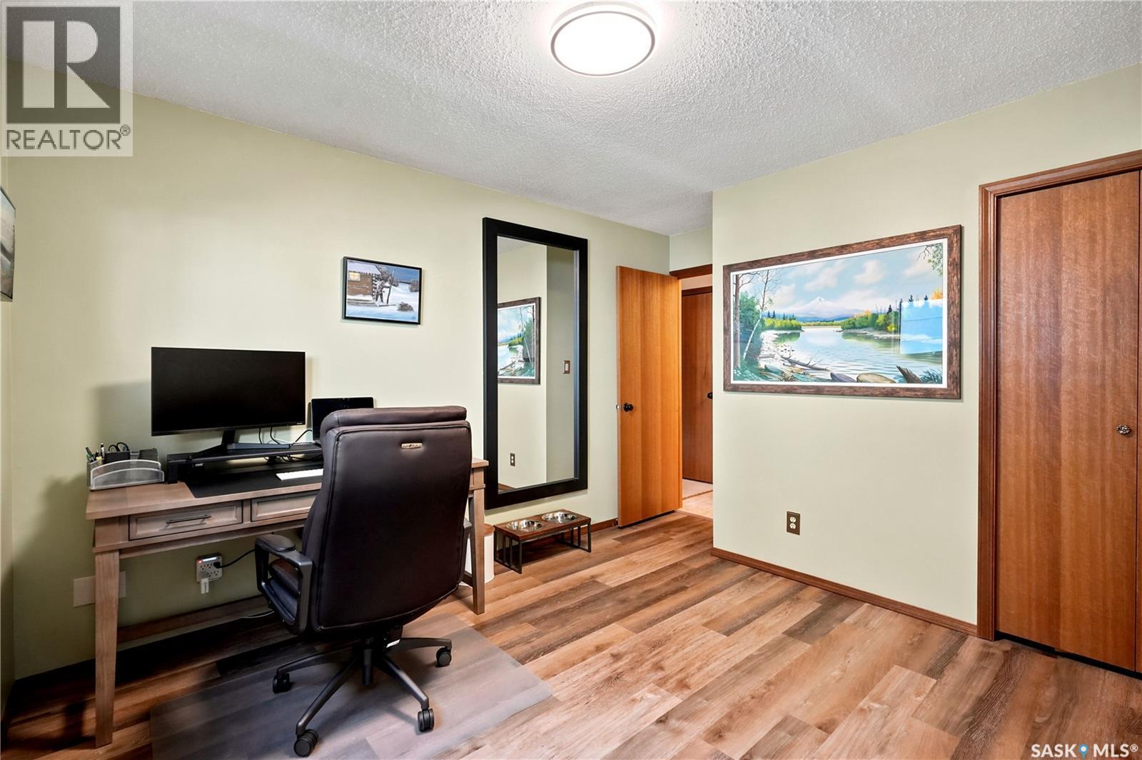 2734 Poplar Place E, Regina, SK - Indoor Photo Showing Office