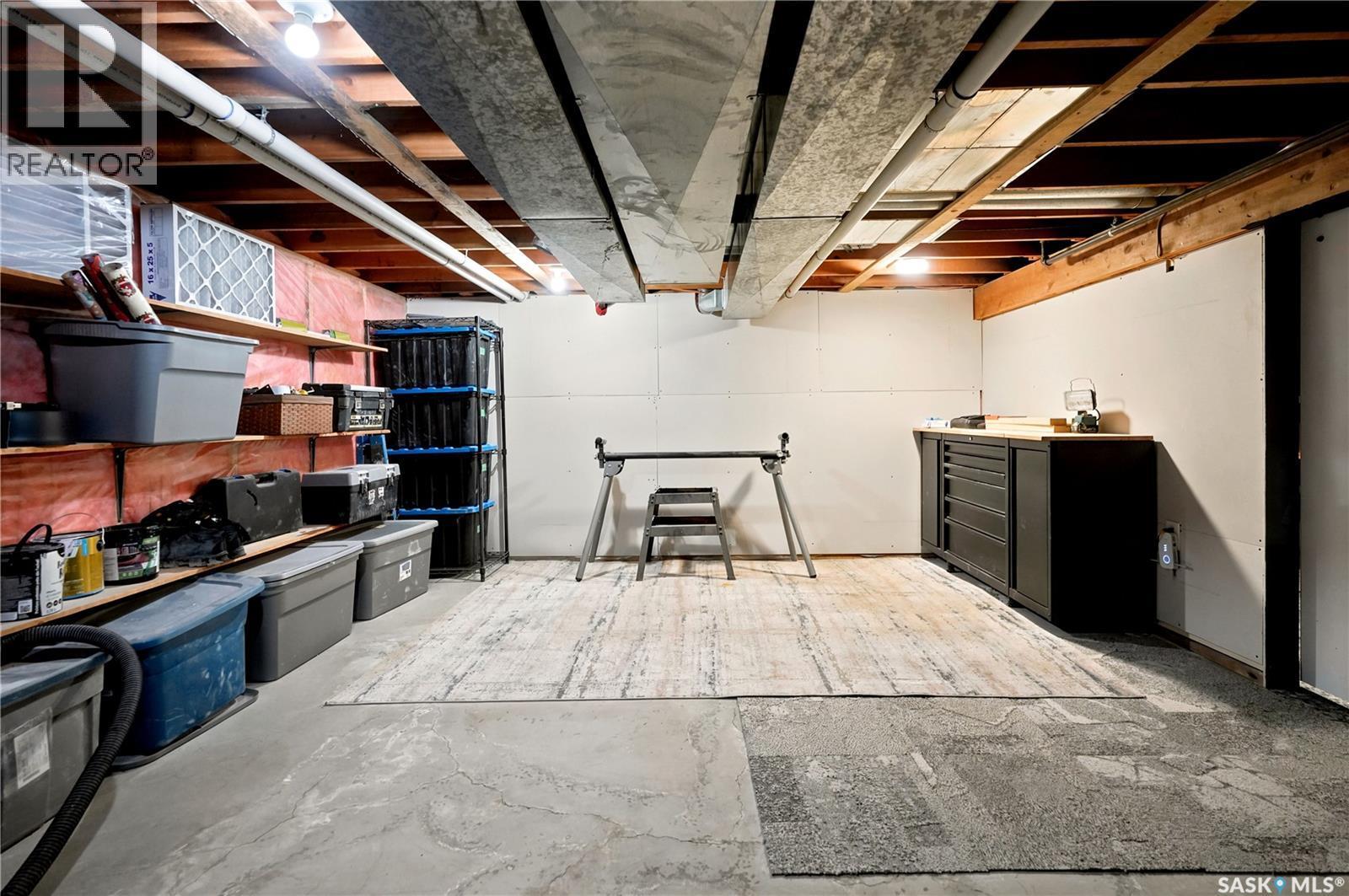2734 Poplar Place E, Regina, SK - Indoor Photo Showing Basement
