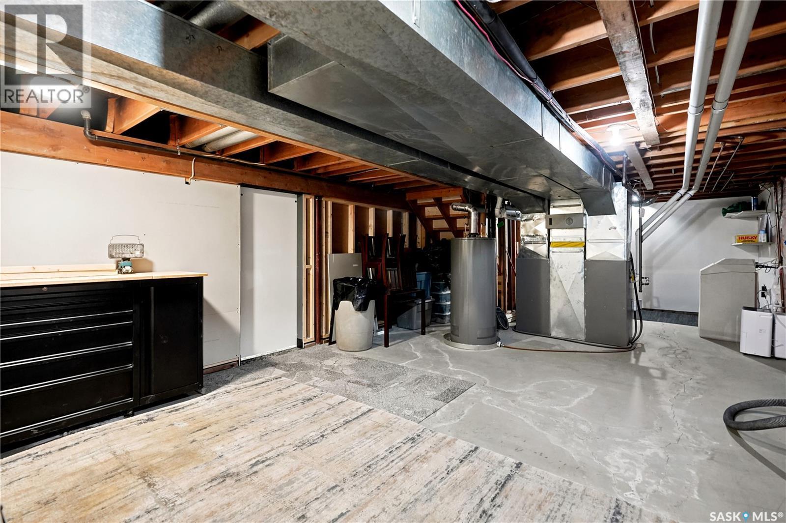 2734 Poplar Place E, Regina, SK - Indoor Photo Showing Basement
