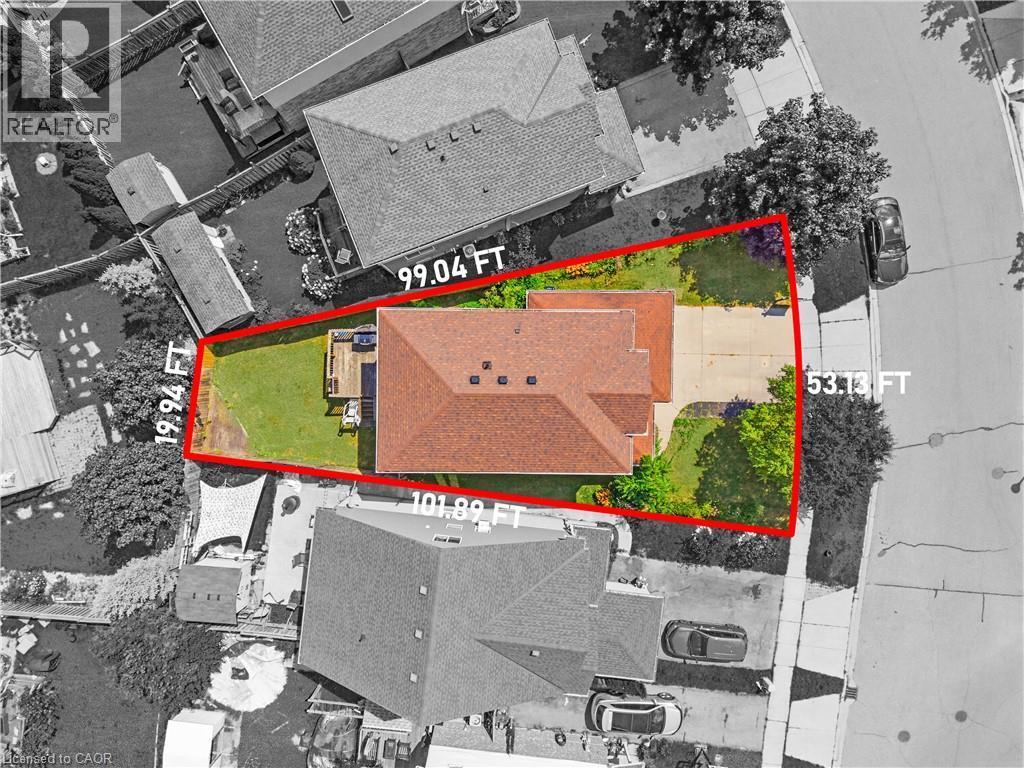 The boundary seen is an estimated representation of lot dimensions derived from Geowarehouse, intended solely for visualization purposes. Please note that it is not obtained from a survey and should n - 589 Mortimer Drive, Cambridge, ON - Outdoor