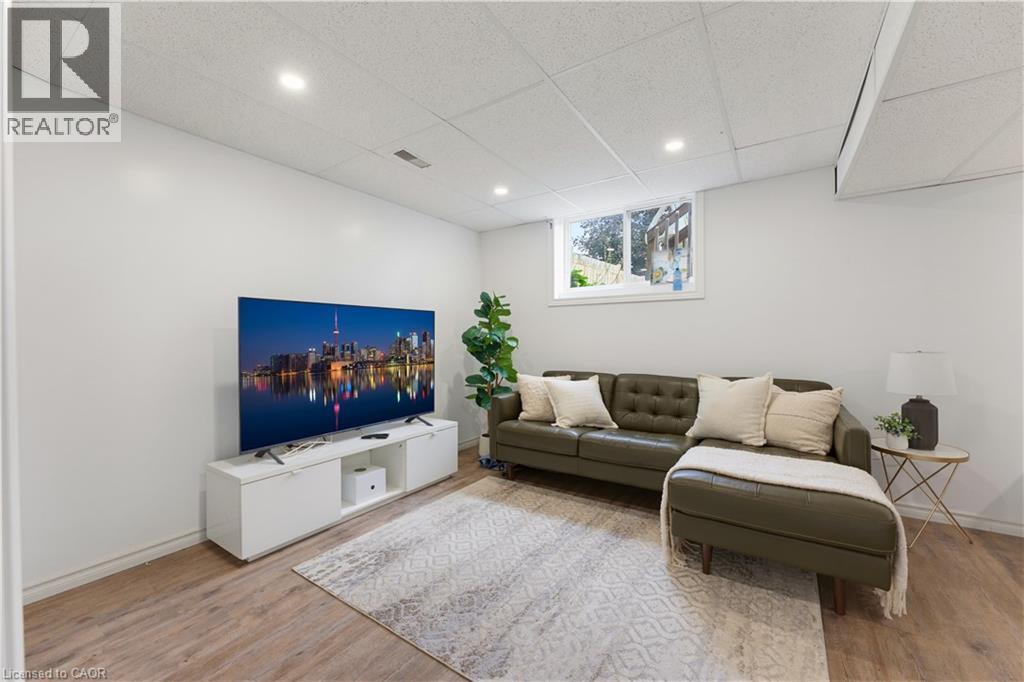 589 Mortimer Drive, Cambridge, ON - Indoor Photo Showing Other Room