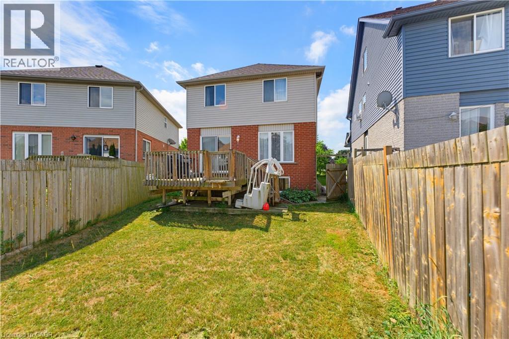 589 Mortimer Drive, Cambridge, ON - Outdoor With Deck Patio Veranda With Exterior