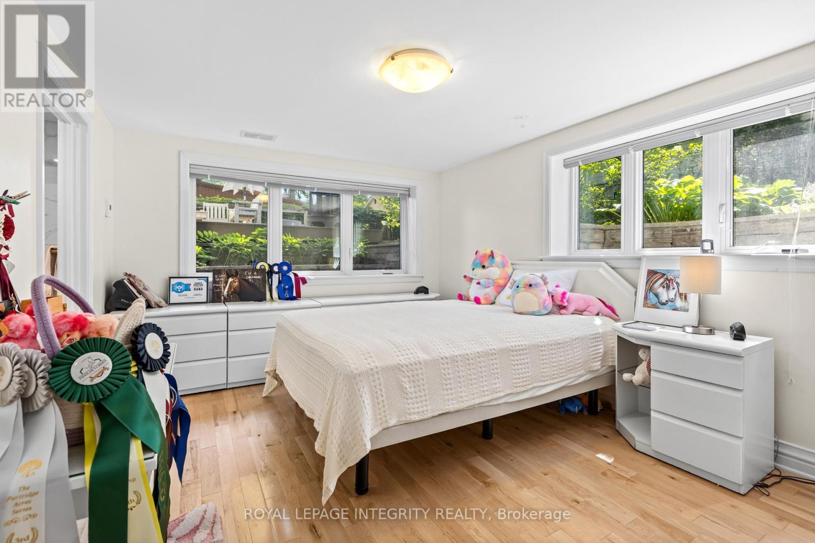 2183 Woodcrest Road, Ottawa, ON - Indoor Photo Showing Bedroom