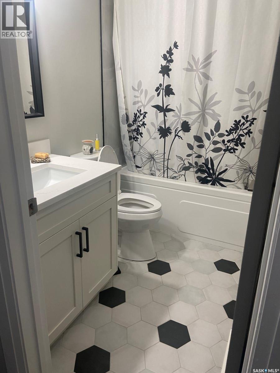 116 Middleton Crescent, Saskatoon, SK - Indoor Photo Showing Bathroom