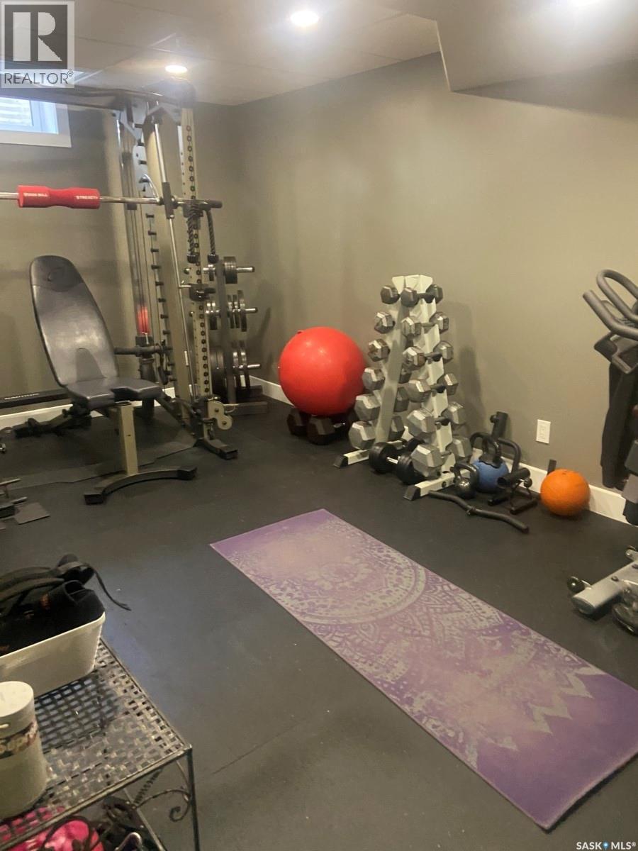 116 Middleton Crescent, Saskatoon, SK - Indoor Photo Showing Gym Room
