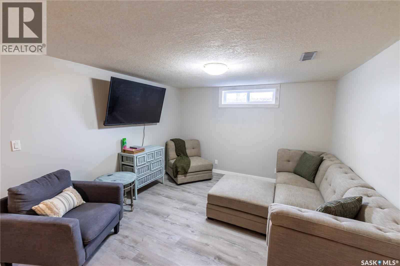 1259 Maybery Crescent, Moose Jaw, SK - Indoor Photo Showing Other Room