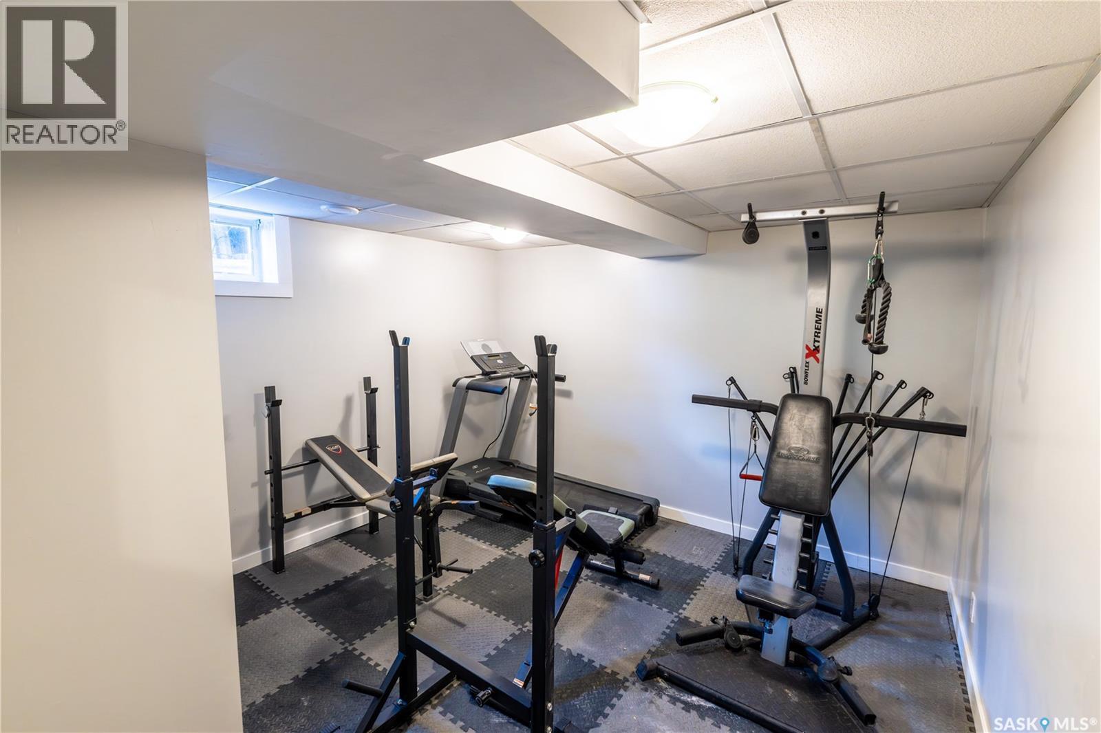 1259 Maybery Crescent, Moose Jaw, SK - Indoor Photo Showing Gym Room