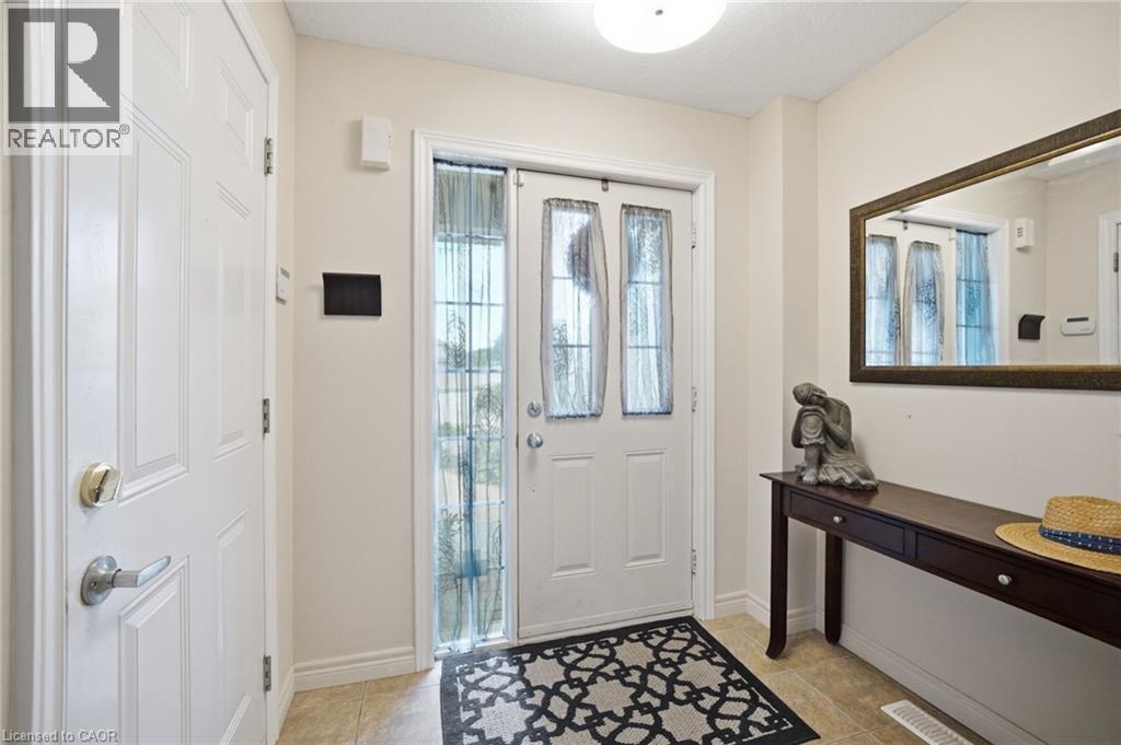 120 Yates Avenue, Cambridge, ON - Indoor Photo Showing Other Room