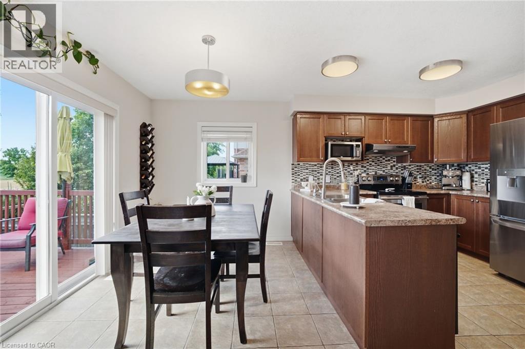 120 Yates Avenue, Cambridge, ON - Indoor Photo Showing Other Room