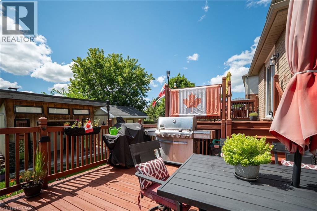 120 Yates Avenue, Cambridge, ON - Outdoor With Deck Patio Veranda With Exterior