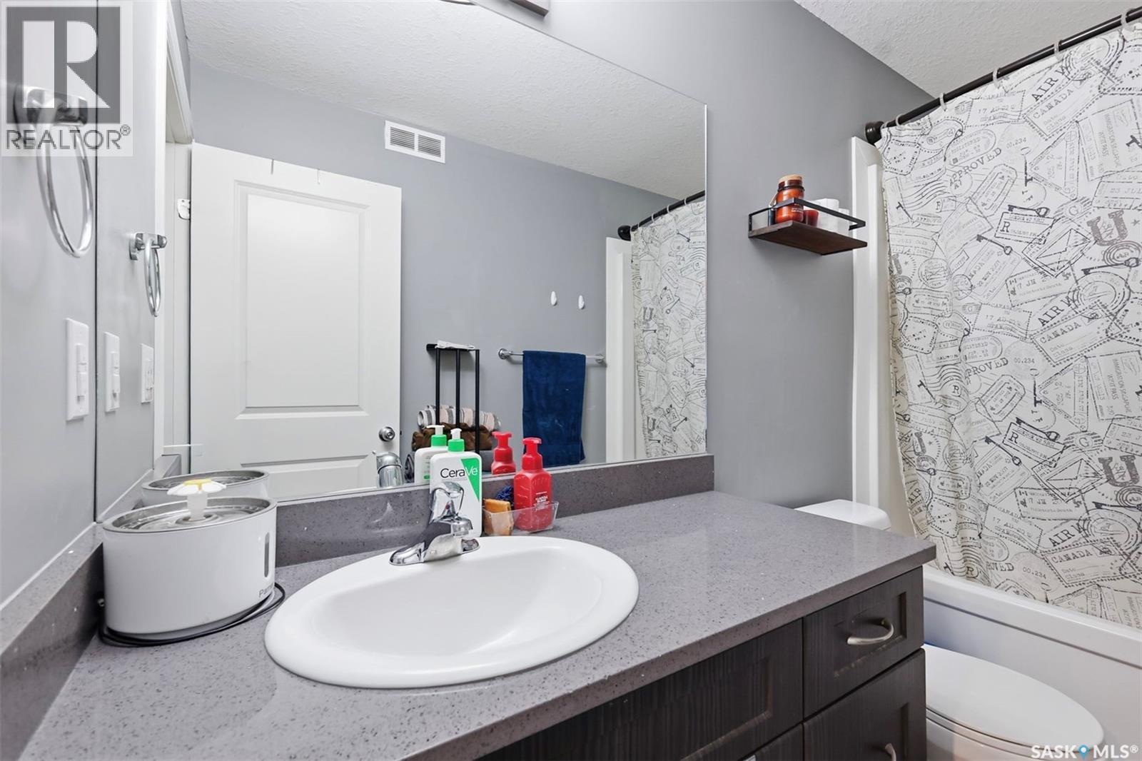 610 Baltzan Boulevard, Saskatoon, SK - Indoor Photo Showing Bathroom