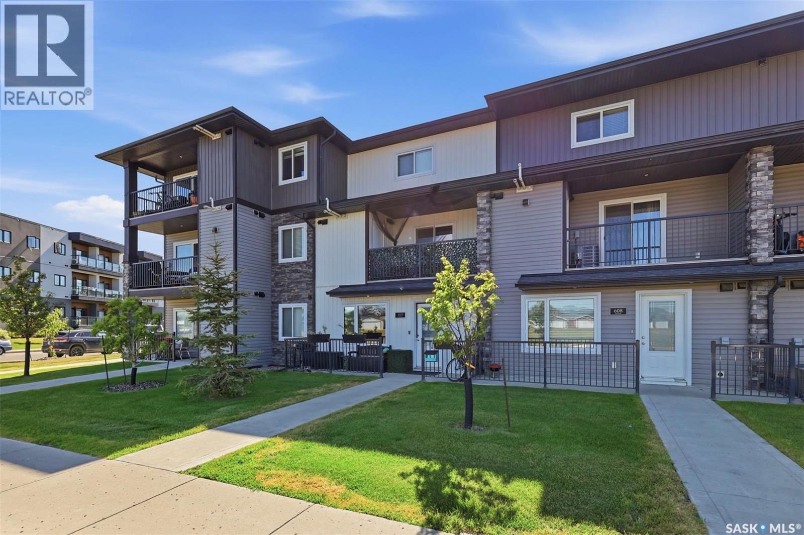 610 Baltzan Boulevard, Saskatoon, SK - Outdoor With Facade