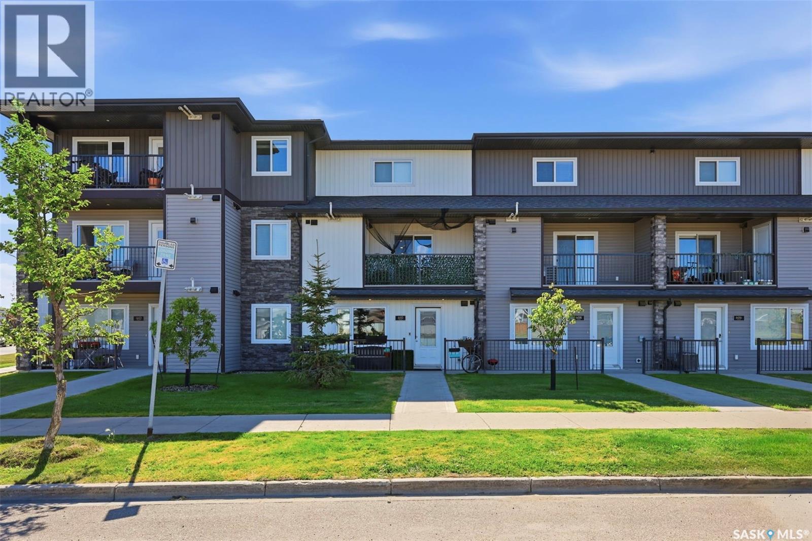610 Baltzan Boulevard, Saskatoon, SK - Outdoor With Facade