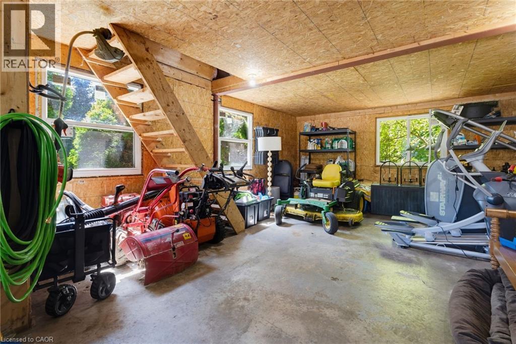21 Kerman Avenue, Grimsby, ON