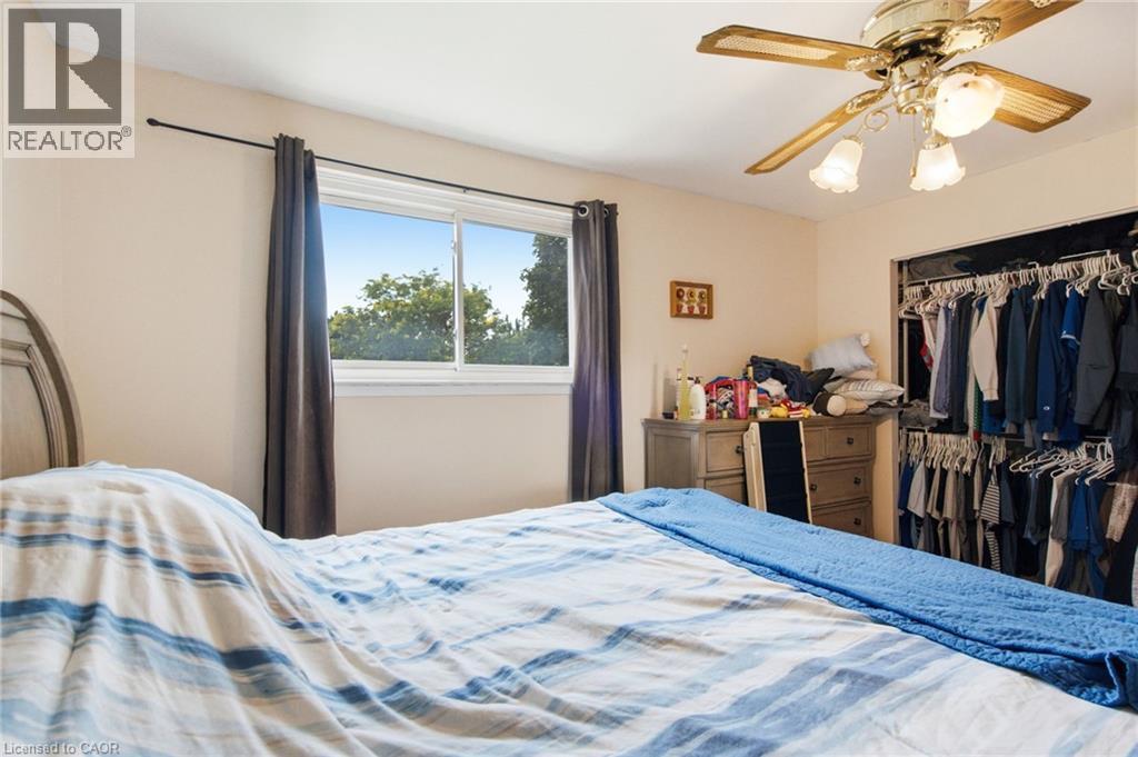 20 Glenvale Drive Unit# 94, Hamilton, ON - Indoor Photo Showing Bedroom