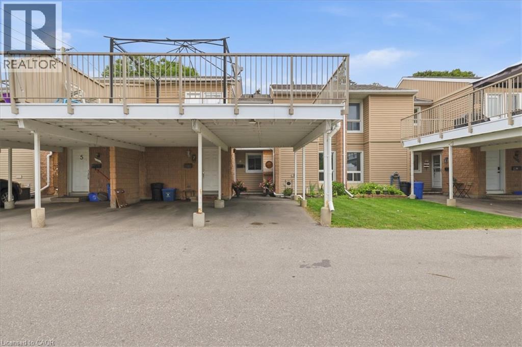 65 Glamis Road Unit# 8, Cambridge, ON - Outdoor