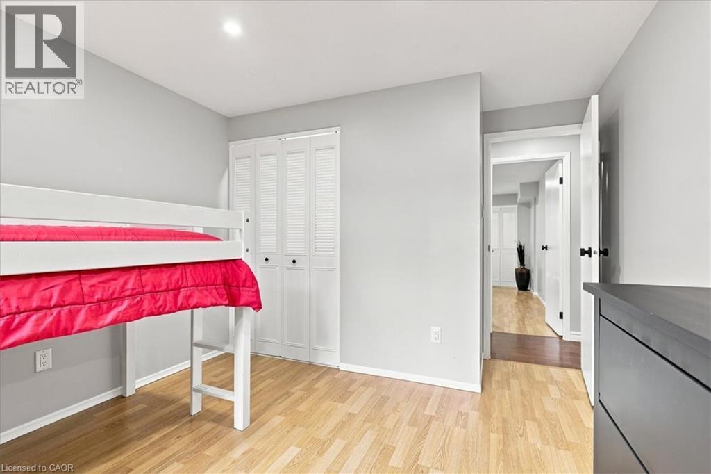 65 Glamis Road Unit# 8, Cambridge, ON - Indoor Photo Showing Other Room
