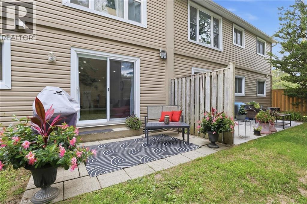 65 Glamis Road Unit# 8, Cambridge, ON - Outdoor With Deck Patio Veranda
