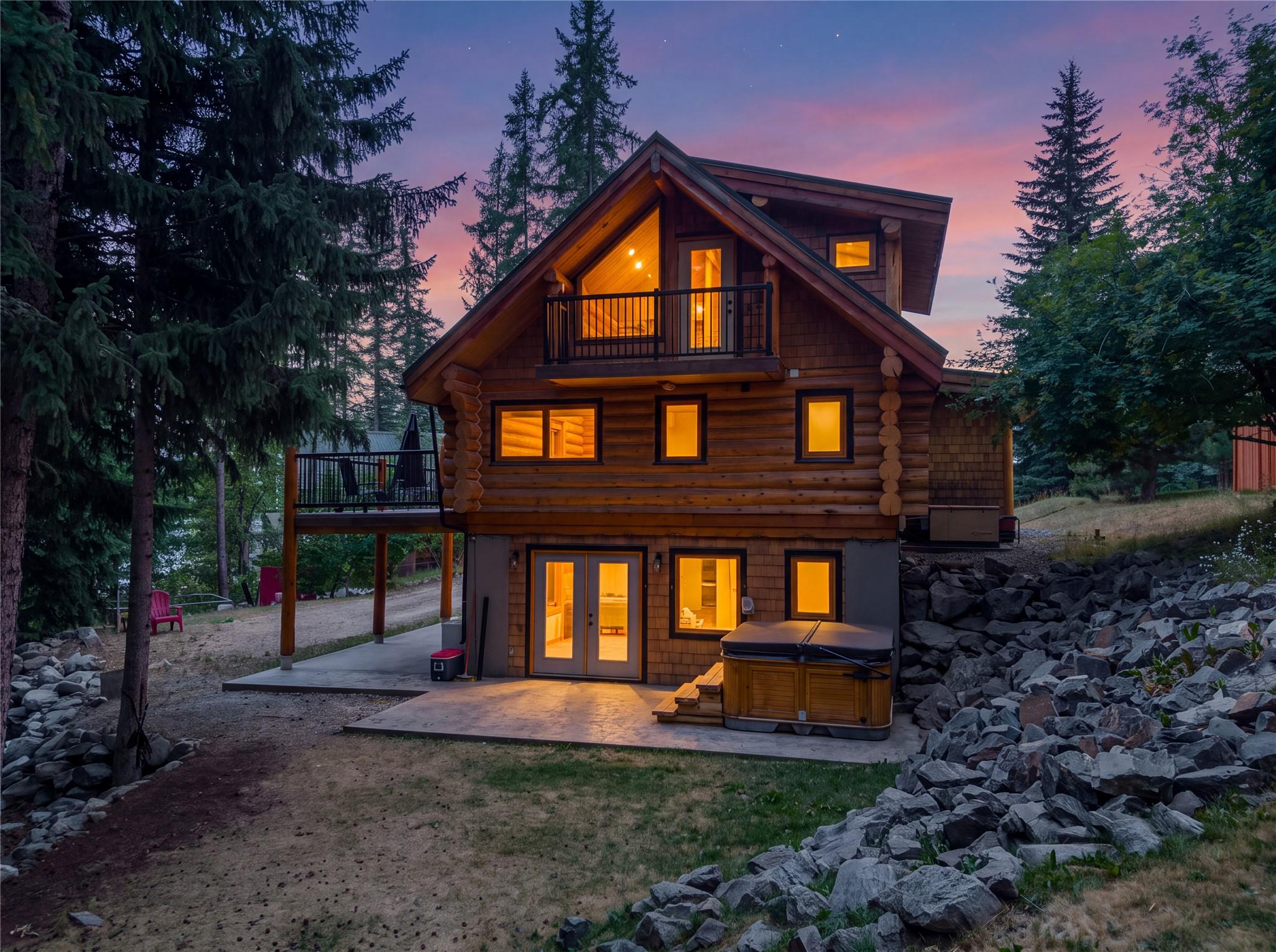 4322 Hilltop Crescent, Cranbrook, BC - Outdoor