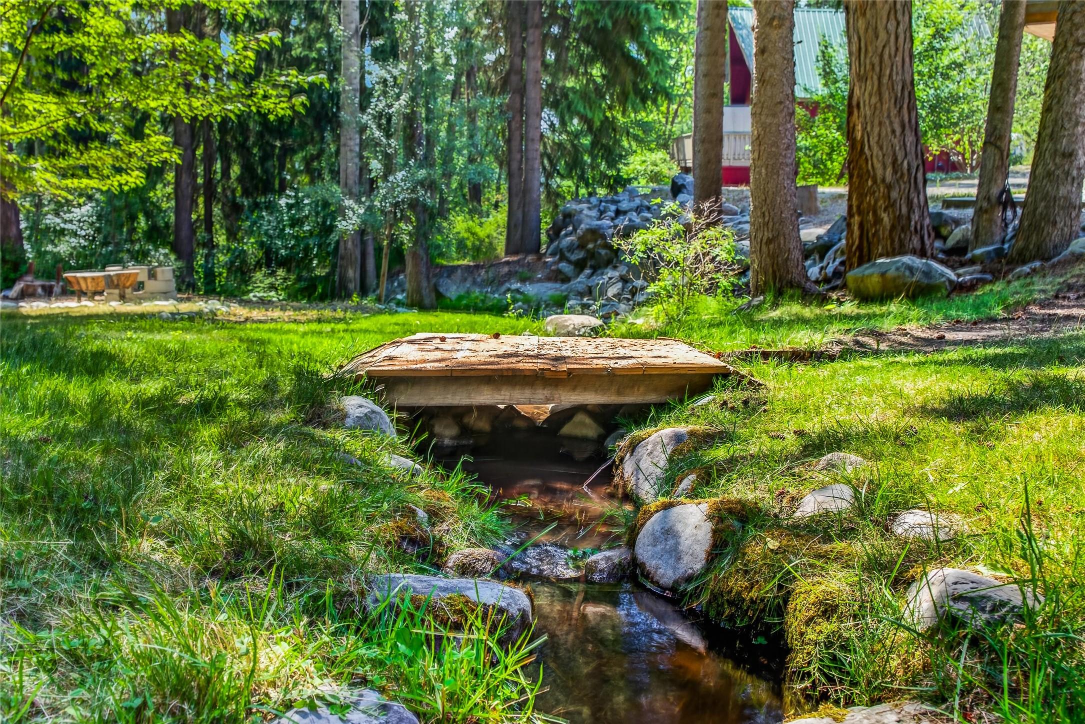 4322 Hilltop Crescent, Cranbrook, BC - Outdoor
