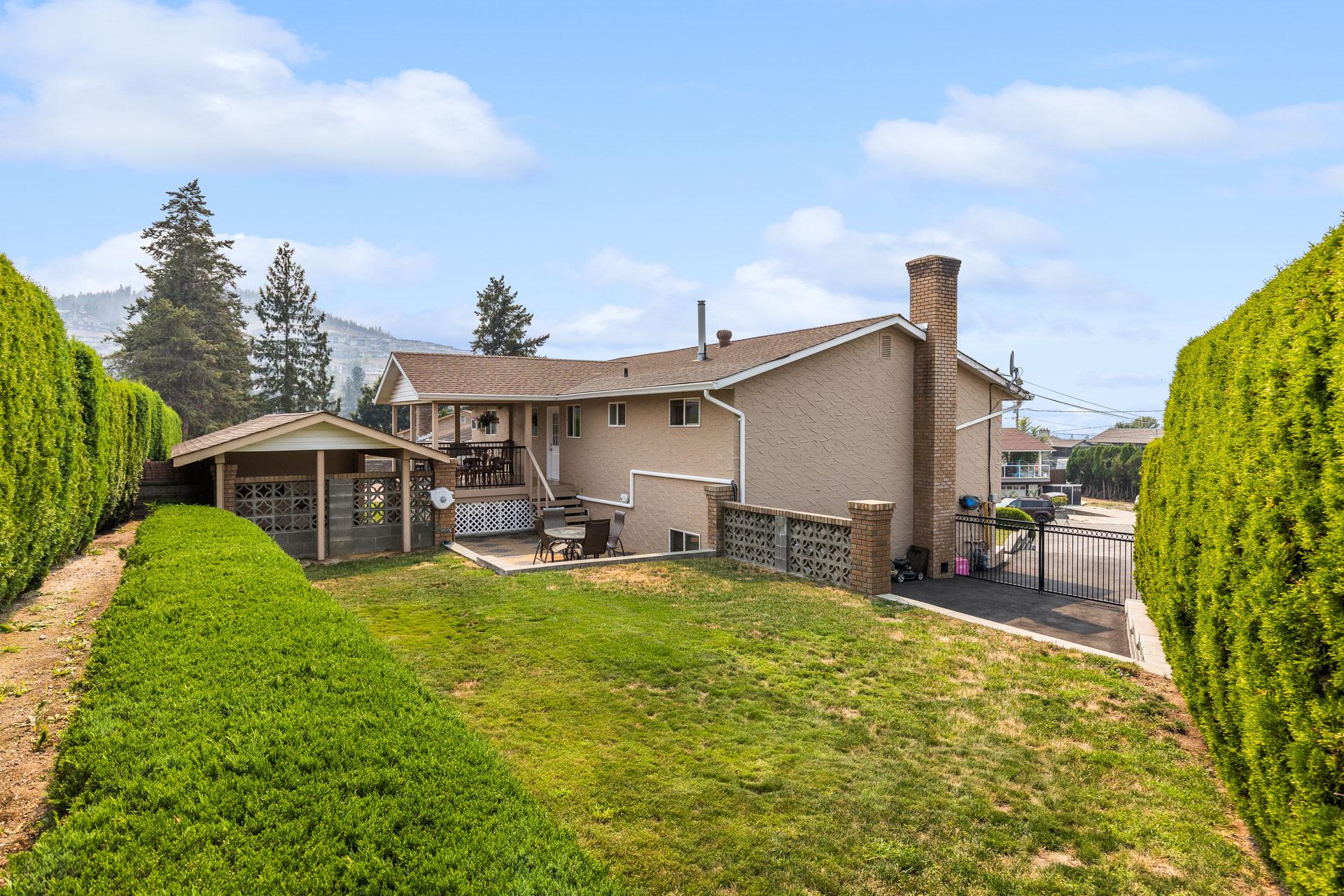 1643 Traut Court, Kelowna, BC - Outdoor