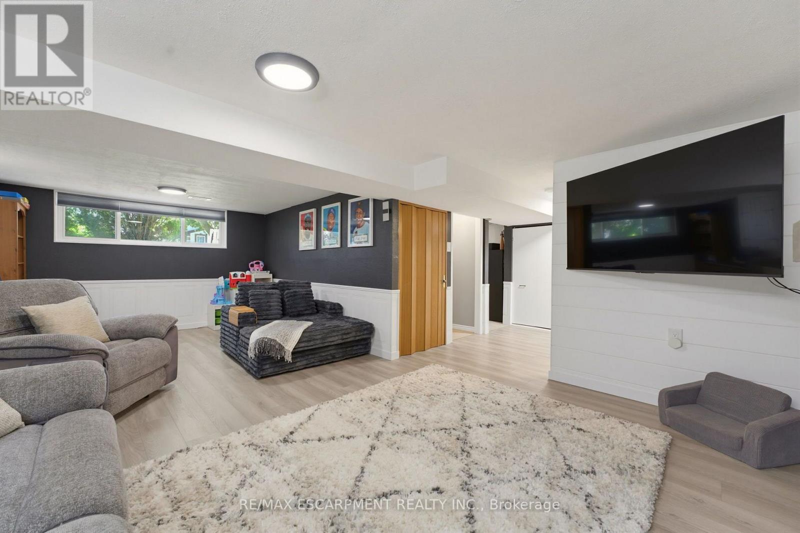 164 Hanover Place, Hamilton, ON - Indoor Photo Showing Other Room