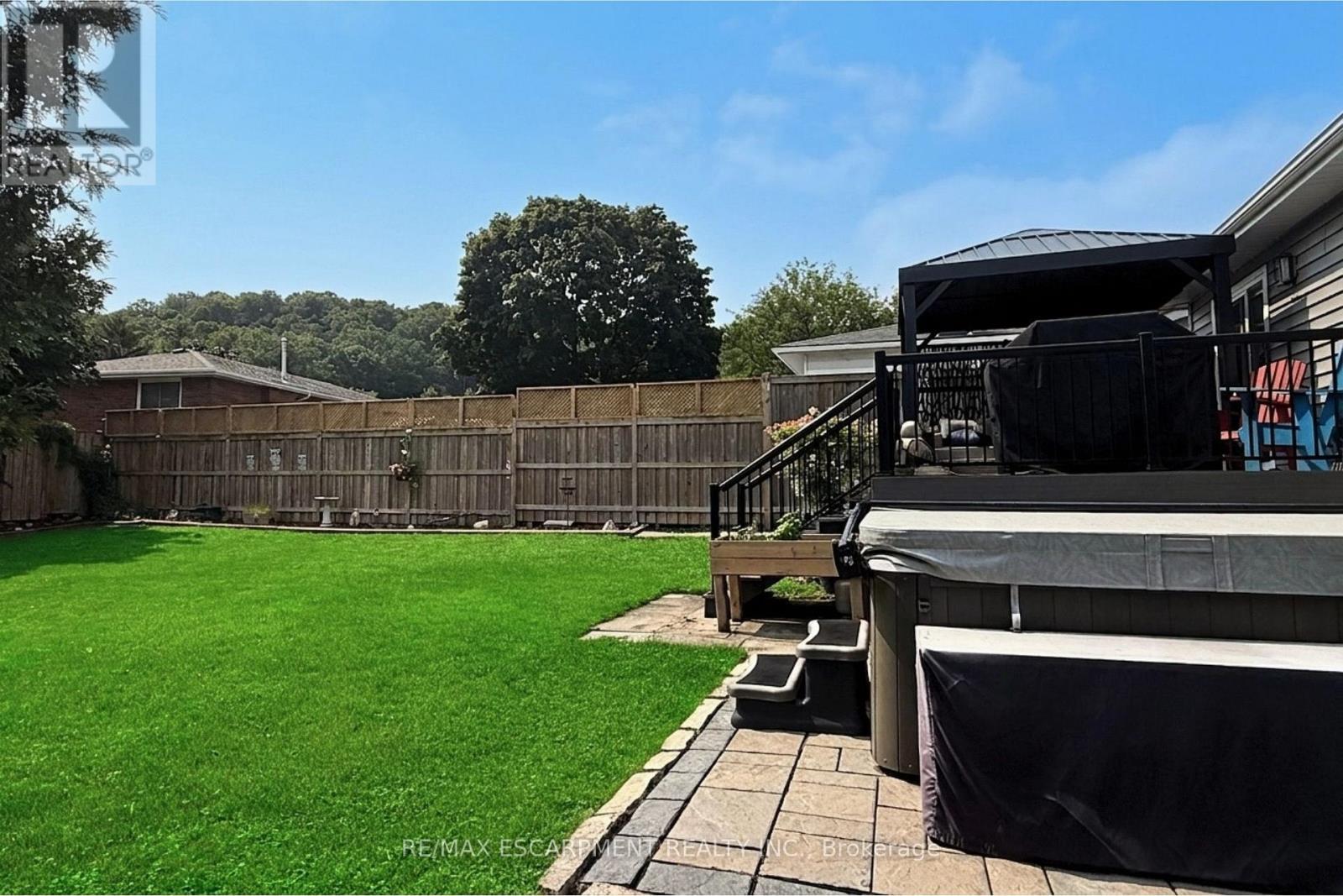 164 Hanover Place, Hamilton, ON - Outdoor
