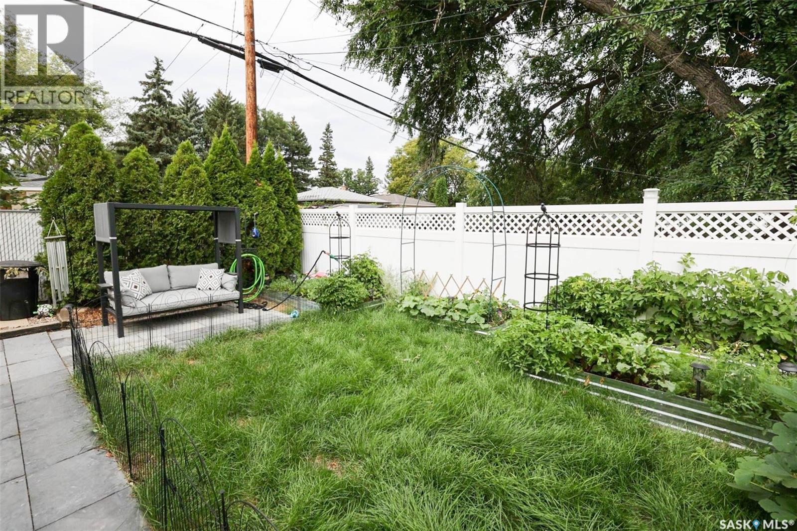 924 Campbell Street, Regina, SK - Outdoor