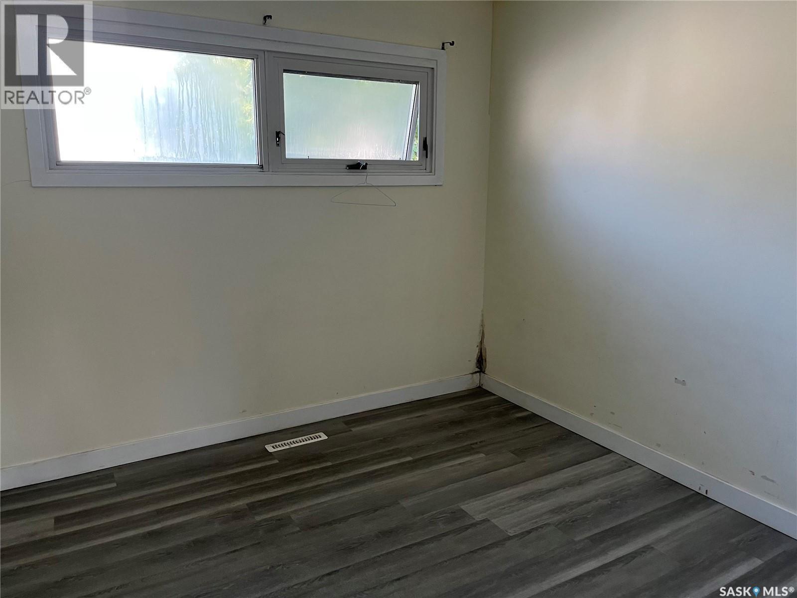15 Ottawa Place, Regina, SK - Indoor Photo Showing Other Room